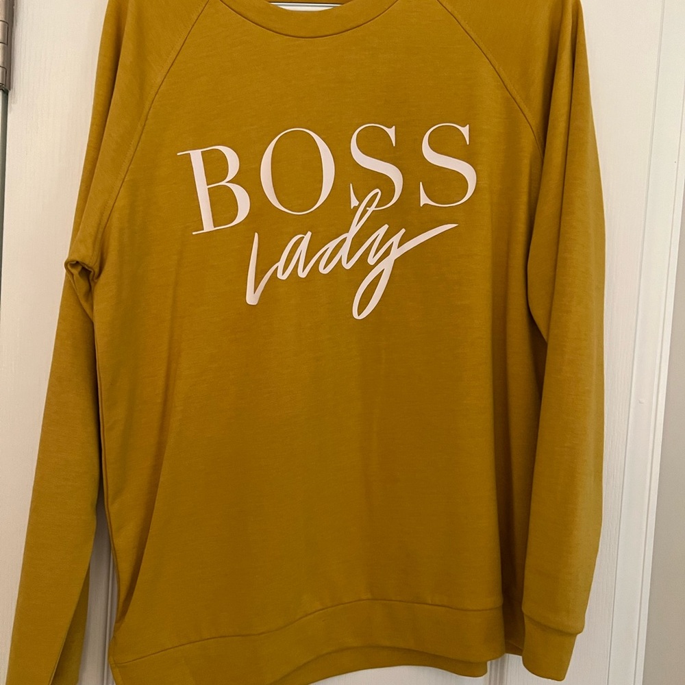 Light-weight T-shirt/Sweatshirt